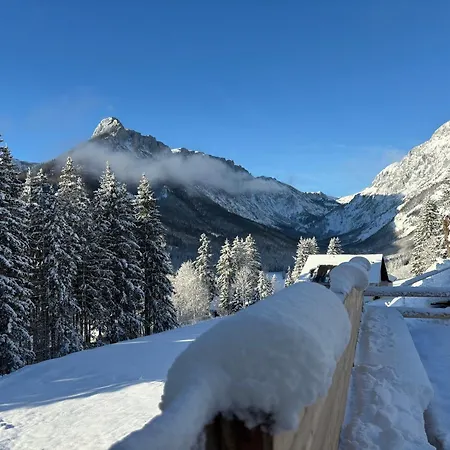 Schuster's Alpenpanorama Aparthotel 3*