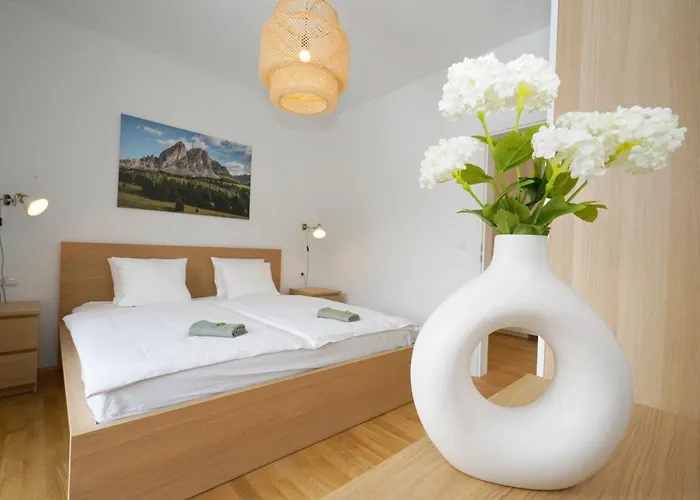 Schuster's Alpenpanorama Aparthotel